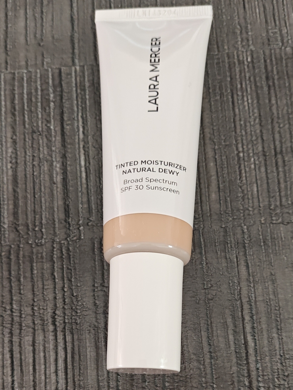laura mercier Tinted Moisturizer Tube 2W Citrine